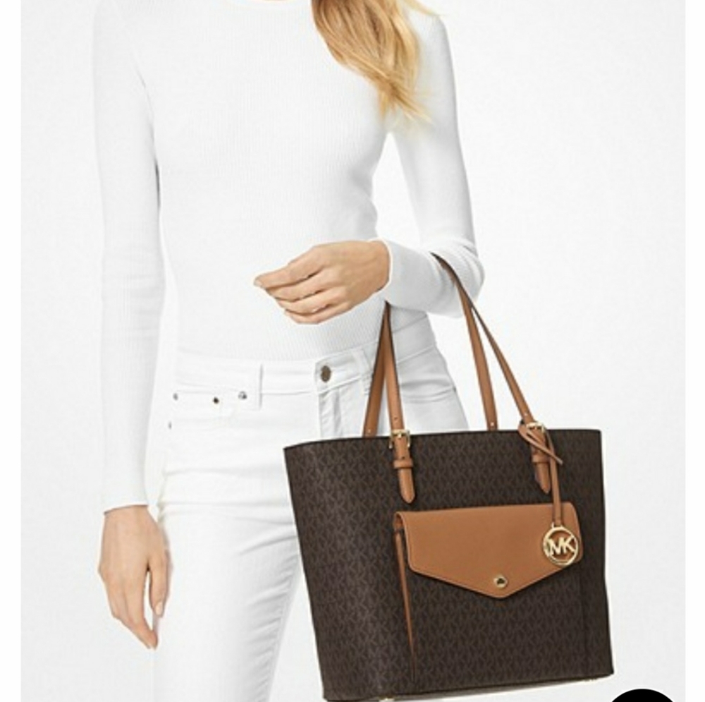 Large logo pocket tote bag by MK
